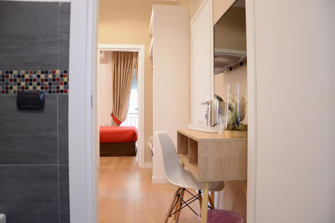 Hotel Grande Archivio Napoli 22 5*, Naples
