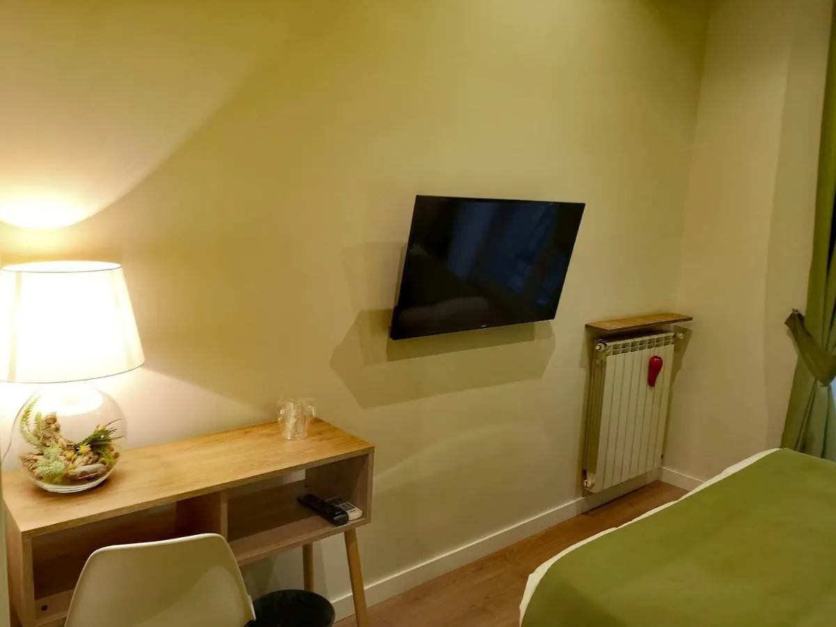 Hotel Grande Archivio Napoli 22 5*, Naples